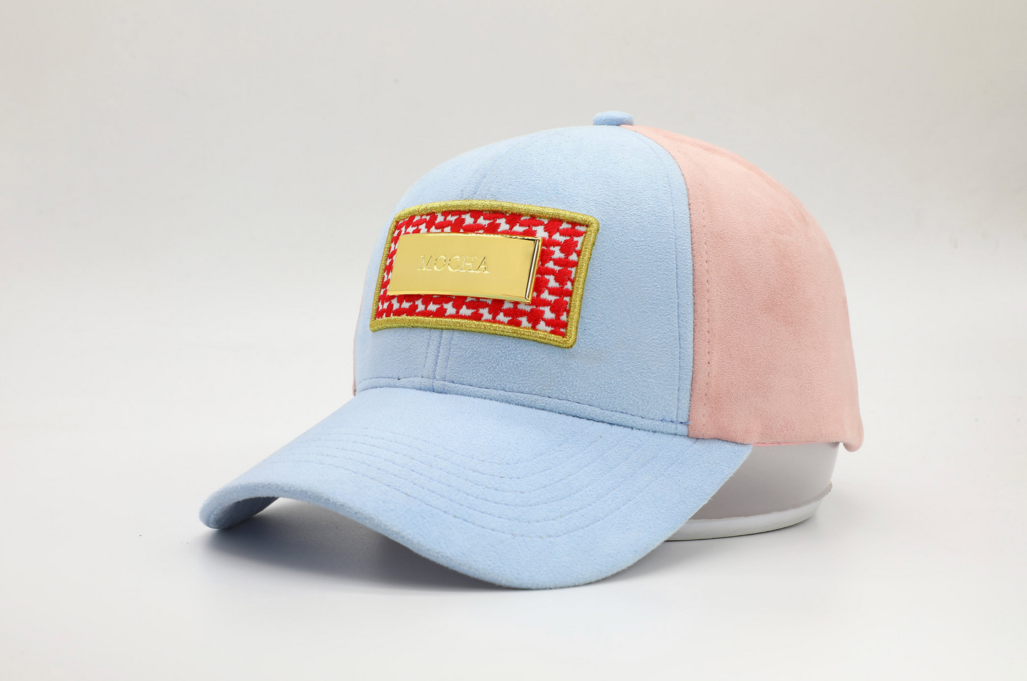 قبعة موكا باللون الأزرق الفاتح والوردي المغبر